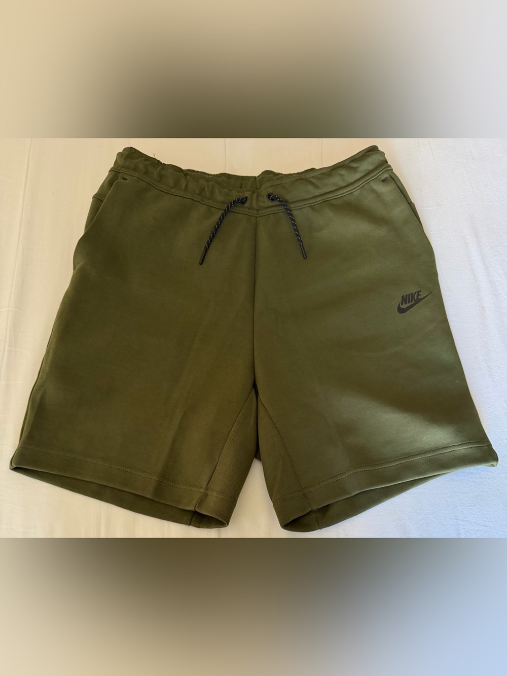 Nike Sportswear Tech Fleece Shorts Rough Green CU4503-326 Men’s Sz: Medium
